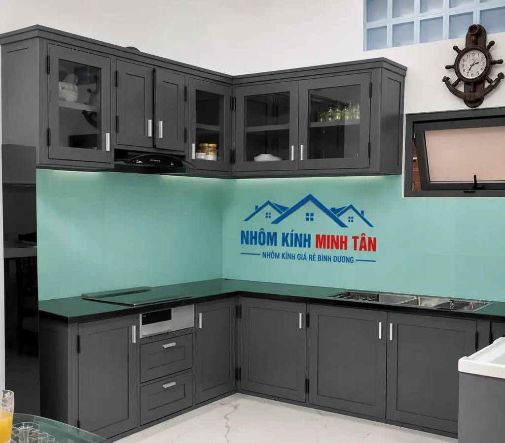 TỦ BẾP NHÔM KÍNH e4